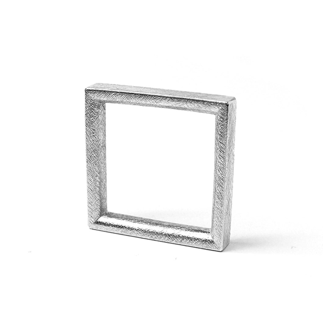 Ring - ‘Square and fair’